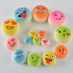 Clavier de téléphone portable en PU à rebond lent, coloré, avec pack d'emojis smileys, breloques et accessoires mignons pour sac, en stock - Product Image 3