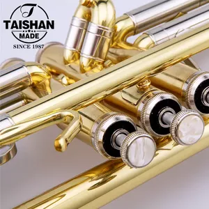 Trompeta profesional con hermoso diseño Trompeta de superficie de laca dorada de cuerpo de latón de alta calidad - Product Image 3