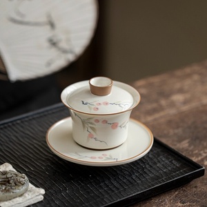 ถ้วยชาเซรามิกกันความร้อนสามส่วนลายลูกพลับวาดด้วยมือจากเถ้าไม้ พร้อมฝาปิดรูปเกือกม้า สไตล์จีน - Product Image 1