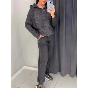 แฟชั่นฤดูใบไม้ผลิและฤดูใบไม้ร่วงสำหรับผู้หญิง เสื้อฮู้ดประดับเลื่อมลำลองสุดฮิต ชุดเซ็ต 2 ชิ้น สไตล์สปอร์ต - Product Image 1