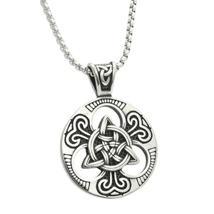 Yunnique Collier avec pendentif en forme de nœud géométrique en acier inoxydable pour homme, style punk rétro - Product Image 5