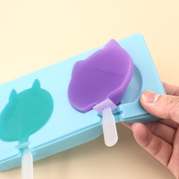 Chine gros 3D crème glacée moule Popsicle moule avec couvercle avec bâton en plastique été bricolage dessin animé Animal Popsicle Silicone moule