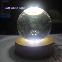 Lampe de nuit créative DIY moderne en bois 3D avec boule de cristal, base LED blanc chaud, alimentation par piles ou prise secteur, 50000 heures, YUENIUNIU