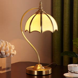 Lámpara de Escritorio Retro de Estilo Americano, Totalmente de Cobre, Regulable y Protectora para la Vista, Estilo Europeo de Lujo Creativo para Oficina y Estudio - Product Image 3