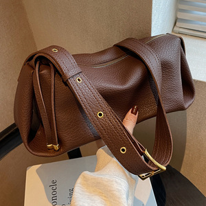 Bolso cruzado <span class=keywords><strong>de</strong></span> PU texturizado <span class=keywords><strong>de</strong></span> alta gama para <span class=keywords><strong>mujer</strong></span>, gran capacidad, nuevo estilo <span class=keywords><strong>2022</strong></span>, diseño <span class=keywords><strong>de</strong></span> nicho moderno, minimalismo urbano - Product Image 1