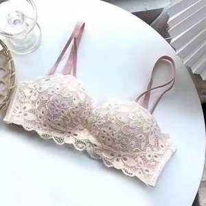 Conjunto de sujetador deportivo sin costuras de encaje floral para mujer, talla grande, tela de lana teñida, ecológico, sin aros, con tirantes de silicona ajustables - Product Image 3