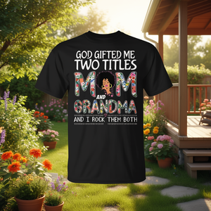 Camiseta floral para mamá y abuela, dos títulos: One Title Given By God, One Title Given By Rock, color negro, unisex, talla para adultos - Product Image 3