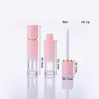 Vente en gros Tube de brillant à lèvres en plastique vide rond Conteneur de bouteille Tubes de brillant à lèvres personnalisé de 8ml Emballage cosmétique de rouge à lèvres