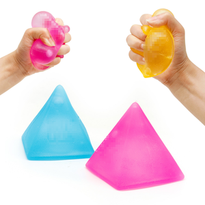 Boîte Mystère de Balles Anti-Stress Pyramidales – Jouet Sensoriel Doux et Moelleux pour Enfants et Adultes – Cadeau Idéal - Product Image 4