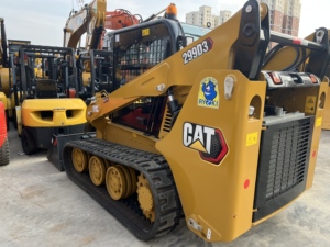 Chargeuse compacte sur pneus Cat 299D3 100% prête à l'emploi avec moteur Caterpillar et pompe hydraulique, déplacement fluide, haute qualité, en stock à vendre - Product Image 4