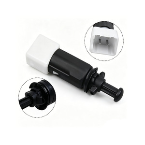 สวิตช์ไฟถอยหลัง 7700414988 12-24V สำหรับรถยนต์ - Product Image 1