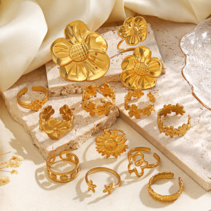 Ingrosso nuovo 2025 più recente anello in oro <span class=keywords><strong>18K</strong></span> placcato oro in acciaio inox fiore margherita anello aperto da dito donna anello di moda - Product Image 2