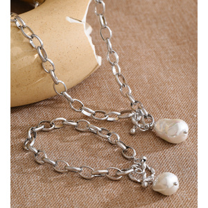 طقم مجوهرات JINYOU 813 عصري بتصميم باروكي مع قلادة لؤلؤية وسلسلة من الفولاذ المقاوم للصدأ مطلية بالذهب وسوار - Product Image 2