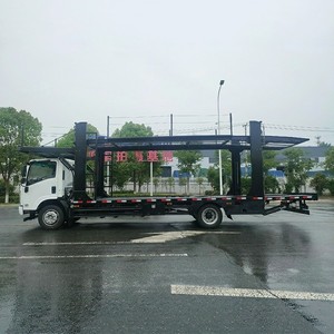 รถบรรทุกขนส่งรถยนต์ ISUZU 700P ขายดี พร้อมลิฟท์ไฮดรอลิกสำหรับขนส่งรถยนต์ - Product Image 1