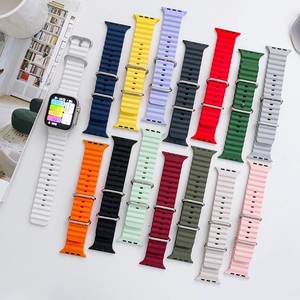 Bracelet en silicone souple Ocean pour Apple Watch Series 8 Ultra 49 mm, 38/40/42/44/41/45/46 mm, bracelet pour Iwatch 4 <span class=keywords><strong>5</strong></span> 6 7 10 11, bracelet sport - Product Image 3