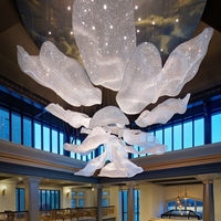Lustre en cristal sur mesure pour la décoration, les banquets, les halls d'hôtel, les villas, les escaliers, les grands projets