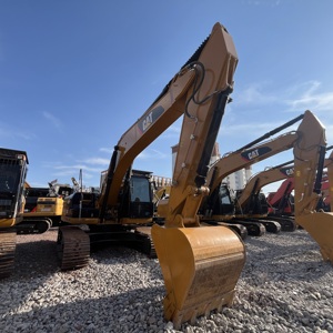 Excavatrice Caterpillar d'occasion CAT 323D2L à faible nombre d'heures de travail, très demandée pour les projets d'ingénierie à l'étranger - Product Image 3