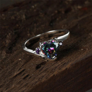 Nuovi Anelli di Lusso a Tre Strati con Zirconi a Forma di Marquise, Ornamenti Eleganti in Stile Europeo e Americano per Feste - Product Image 3