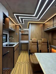 Camper van tout-terrain 4x4, Camper van pour longs trajets, Camper van robuste, Personnalisation prise en charge. - Product Image 6