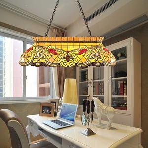 โคมไฟระย้ารูปทรงสี่เหลี่ยมผืนผ้าลายองุ่นขนาด 42 นิ้ว แบบทิฟฟานี่ ทำจากกระจกสีแฮนด์เมด พร้อมไฟ LED เหมาะสำหรับห้องรับประทานอาหาร โรงแรม ตกแต่งแสงสว่าง - Product Image 2