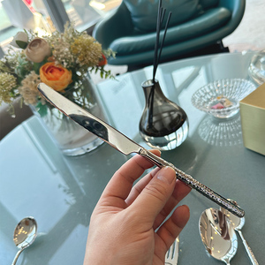 DF BC Fashion Nouveauté Spéciale – Couverts en Acier Inoxydable à Manche Martelé : Couteau de Table, Couteau à Steak, Fourchettes de Table, Fourchettes à Dessert – Personnalisables - Product Image 4