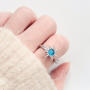 Anillo Abierto Giratorio de Joyería de Moda con Sol, Incrustaciones de Piedra Lunar y Zirconia, de Cobre Bañado en Rodio, para Mujer, Anillos Antiestrés que no se Deslustran - Product Image 2