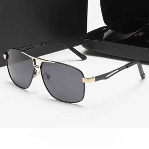 <span class=keywords><strong>Occhiali</strong></span> <span class=keywords><strong>da</strong></span> <span class=keywords><strong>sole</strong></span> moda moda <span class=keywords><strong>uomo</strong></span> in metallo nuove <span class=keywords><strong>lenti</strong></span> <span class=keywords><strong>polarizzate</strong></span> UV400 Optical attributo per la guida di sport all'aria aperta pesca-all'ingrosso - Product Image 4