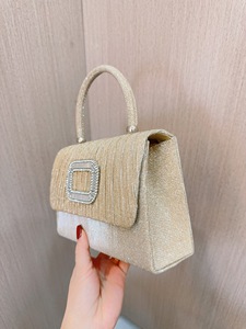 ชุดแต่งงานแบบยุโรปอเมริกันทรงสี่เหลี่ยมประดับผงทองและเพชร  งานจีบระบาย  สำหรับงานแต่งงาน งานวันเกิด หรืองานเลี้ยงตอนเย็น - Product Image 2