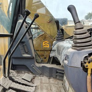 Mini-excavatrice sur chenilles Caterpillar d'occasion de haute qualité avec peinture d'origine, pour creuser des tranchées, moteur 41 kW, pompe à engrenages et godet de 0,3 m³ - Product Image 3