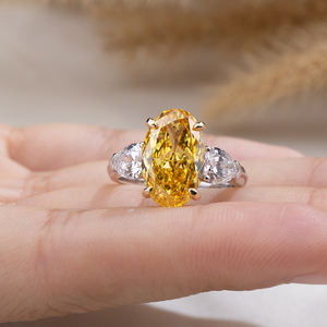 แหวนเพชรเม็ดเดี่ยวสีเหลืองทองคำขาว 18K รุ่น MSR-2012 จาก Messi Jewelry สำหรับผู้หญิง - Product Image 4