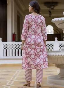 งานพิมพ์ผ้าเรยอนหนาสำหรับผู้หญิงมีรายละเอียดงานพิมพ์สี่ด้านที่ซับซ้อนดีไซน์ใหม่หรูหรา - Product Image 2