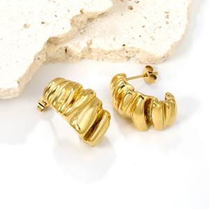 Pendientes de Acero Inoxidable con Diseño Geométrico Irregular y Efecto Arrugado, Chapados en Oro de 18K, Estilo Único y Moderno, para Mujer - Product Image 4