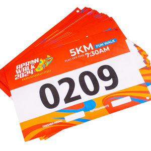 Dorsales Personalizados para Maratón, Numerados, Impermeables, Color CMYK, Forma Rectangular, Resistentes al Sudor, Adhesivos para Eventos Deportivos, Digitales - Product Image 1