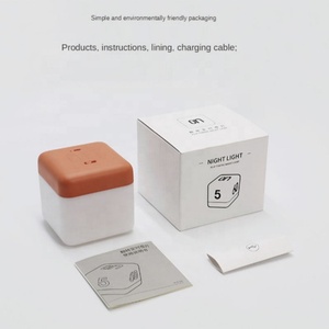 Lámpara de Noche LED con Cubo Mágico Giratorio, Recargable, Protección Ocular, para Dormitorio, Mesa de Noche, con Función de Sirena - Product Image 5