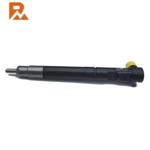 Injecteur common rail EMBR00301D A6710170121 pour moteur 2.0d - Product Image 1