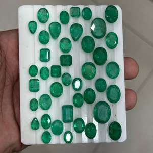 Lot d'émeraude naturelle pleine taille libre forme mixte pierres précieuses d'émeraude naturelle en gros - Product Image 4