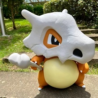Figurine Cubone Pokémon 30 cm, Statue en résine haute définition avec accessoire en forme d'os, Modèle de collection anime pour fans et décoration intérieure