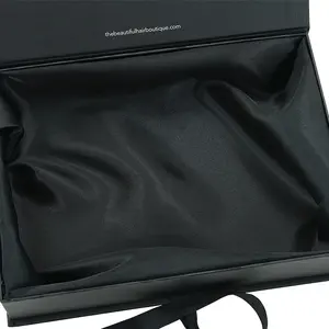 Cajas de embalaje de cabello con forro de satén negro de lujo Paquete de logotipo personalizado Peluca Extensión de cabello Caja de embalaje magnética Caja de paquete para cabello