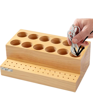 Organisateur de câbles et de prises en bois de pin Eudr personnalisé, boîte à câbles USB en bois durable, unique - Product Image 1