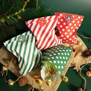 Bolsas de Papel para Regalos de Navidad con Diseño de Puntos y Rayas, Bolsas para Dulces con Etiquetas para Fiestas Navideñas, Bolsas de Papel para Regalos - Product Image 3