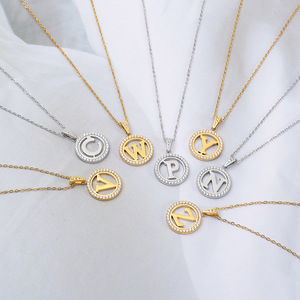 Collier en acier inoxydable CNC pour femmes 26 lettres haut de gamme été à la mode chaîne de lettres Zircon belle chaîne de clavicule anniversaire - Product Image 3