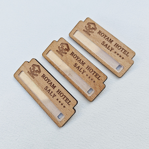 Targhette <span class=keywords><strong>in</strong></span> <span class=keywords><strong>Legno</strong></span> Personalizzate con Logo e Strass, Incisione a Ombra, Riutilizzabili, Regalo Aziendale Moderno ed Ecologico - Product Image 3