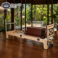 QueenLife Reformer Pilates à cadre en bois, machine de rééducation avec ressorts allemands, appui-tête réglable, équipement de physiothérapie pour studio