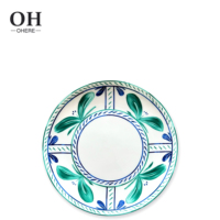 Service de vaisselle en céramique bleue, assiettes en porcelaine fine à motif floral pour mariage estival, décoration événementielle, location de plats et assiettes