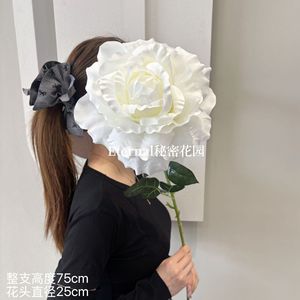 ดอกกุหลาบผ้าไหมประดิษฐ์ขนาดใหญ่ ก้านเดี่ยว ตกแต่งวันวาเลนไทน์ จาก Secret Garden - Product Image 3