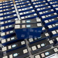 Cellule LiFePO4 prismatique carrée Rept 3,2V 54Ah, décharge de crête 6C, 3000 cycles, pour véhicules électriques et stations d'alimentation portables