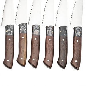 Juego de 6 cuchillos de carne serrados J2 de acero japonés con mango de madera, hechos a mano, duraderos, ajustables, con orientación de mano, cuchillos de cocina mate - Product Image 4