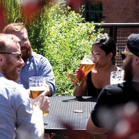 Originele vormgegeven bierglazen, grappige 'Das Boot' bierpullen, transparante, unieke stijl.