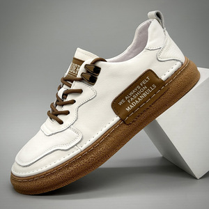 Chaussures décontractées pour hommes en toile, à semelle épaisse, à bout large et à lacets, idéales pour les activités de plein air. - Product Image 5