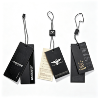 Étiquettes suspendues personnalisées en papier recyclable noir et or, gaufrées, de luxe, écologiques et durables, avec estampage à chaud pour le branding de chapeaux